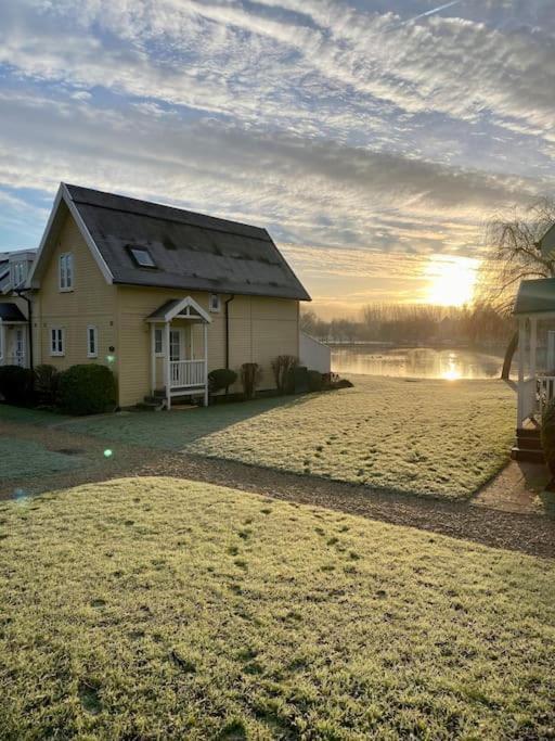 Emerald Lake House South Cerney Esterno foto