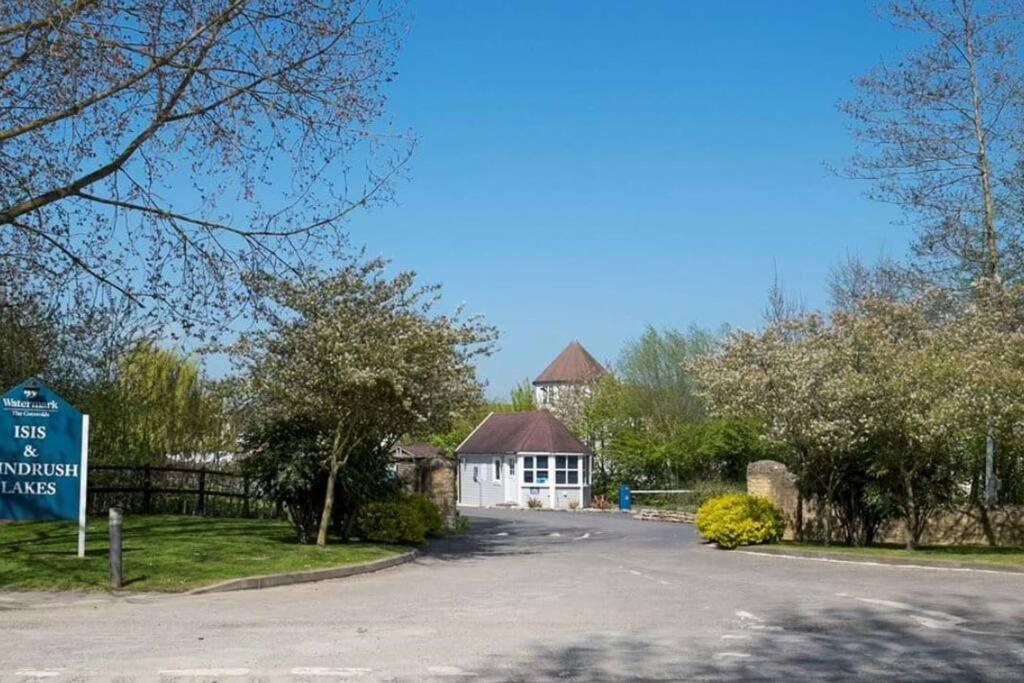 Emerald Lake House South Cerney Esterno foto