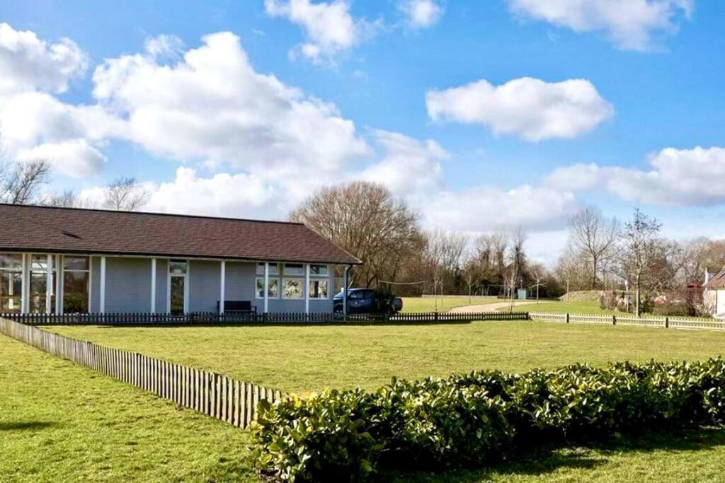 Emerald Lake House South Cerney Esterno foto